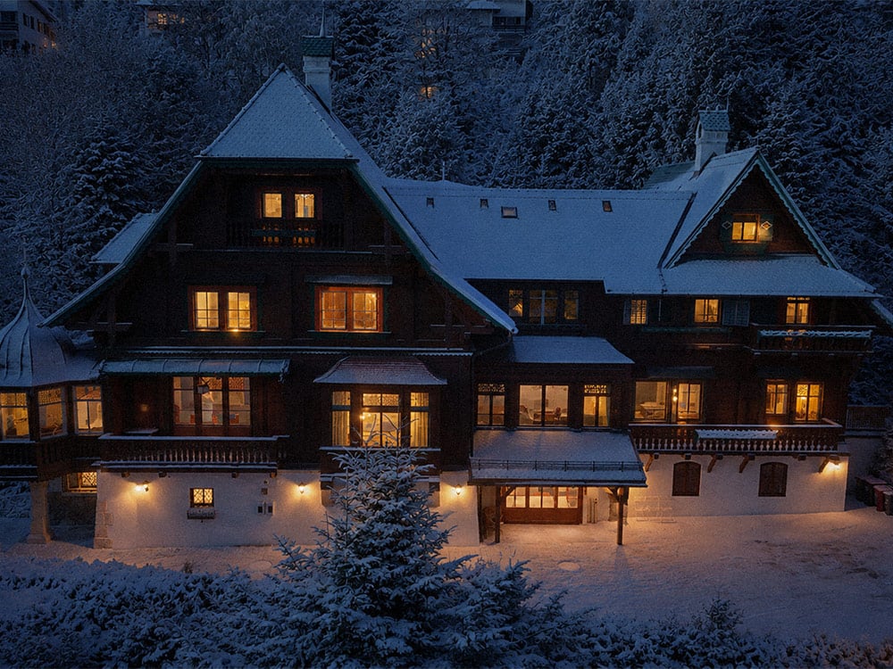 Adventangebot am Semmering: die Villa Schönthaler exklusiv ab einer Nacht, 20 % Rabatt. Ab 1.560 € für das ganze Haus, 27.11.–20.12.2026.